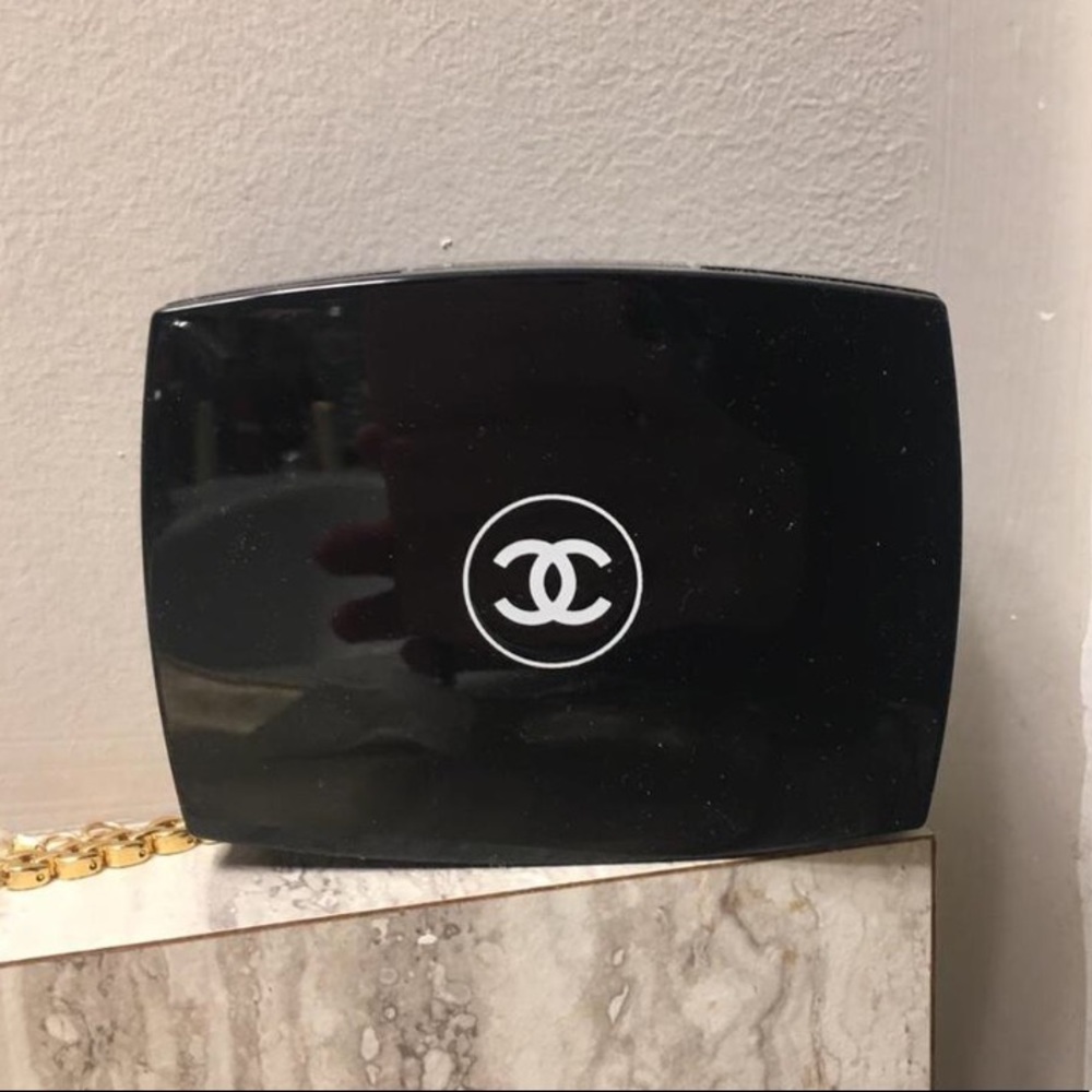 CHANEL POWDER FOUNDATION “ULTRA LE TEINT”